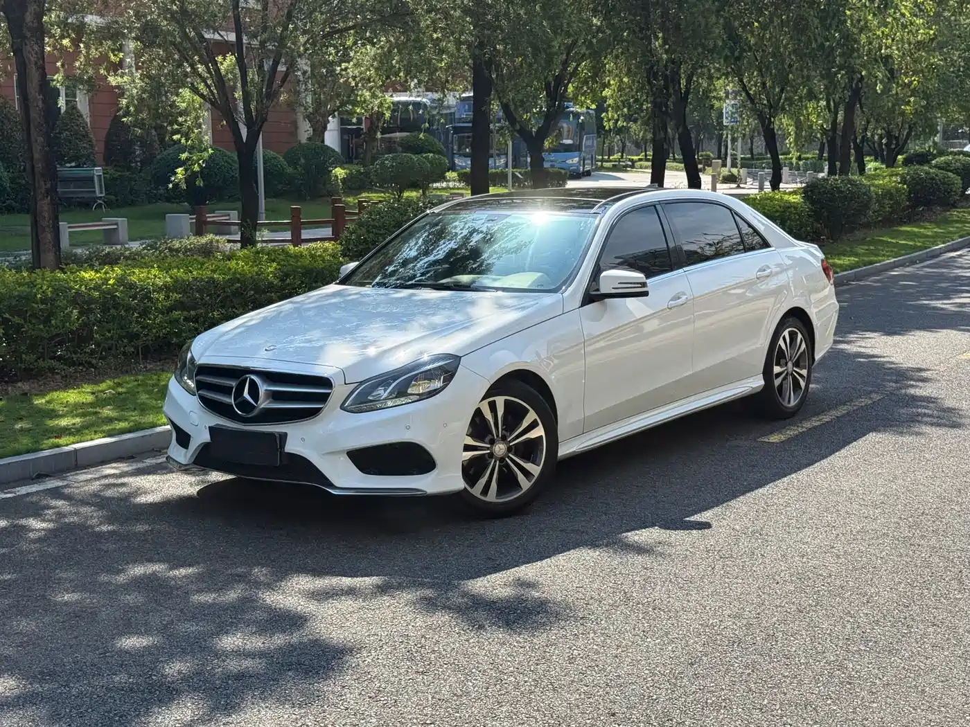 Mercedes-Benz E-Class 2015 Facelift E 200 L