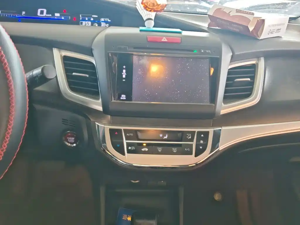 Honda Jade 2015 2014 1.8L CVT Luxury Premium 5-seater