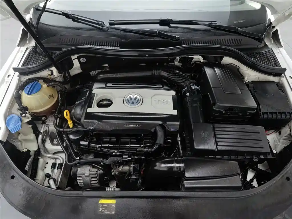Volkswagen FAW-Volkswagen CC 2018 2.0TSI Luxury фото 6
