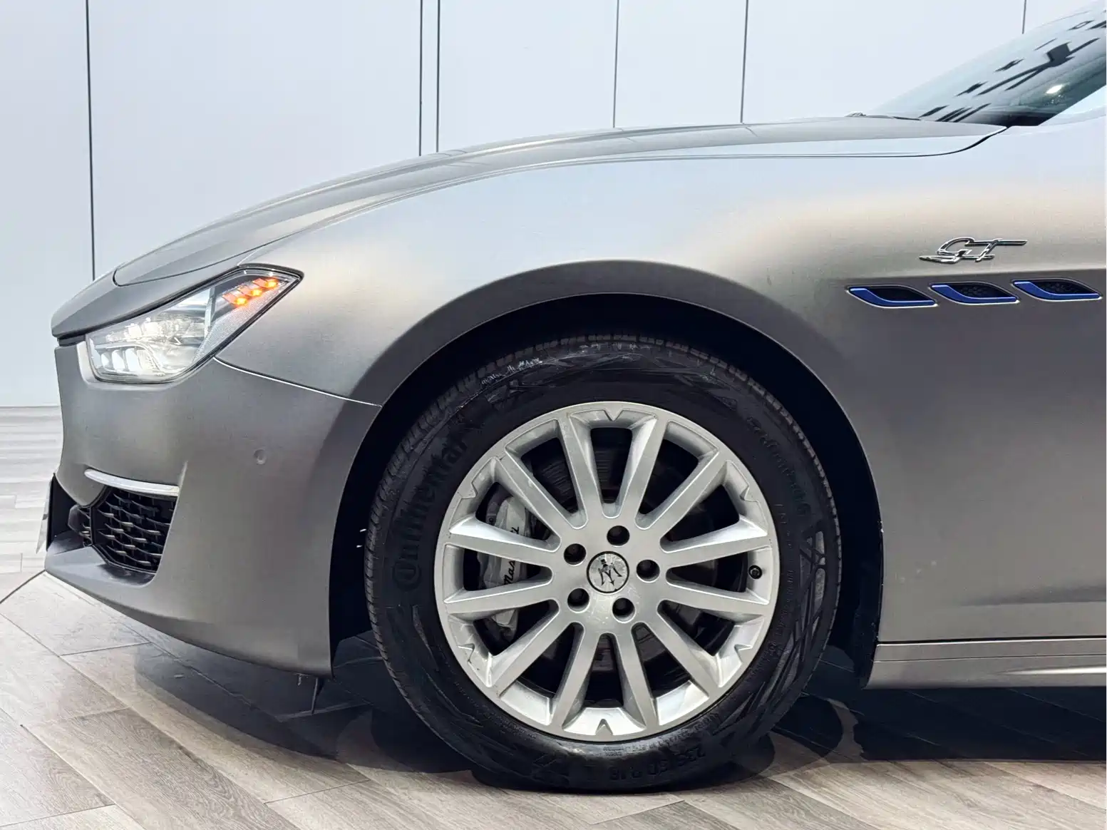 Photo 24 - Maserati Ghibli