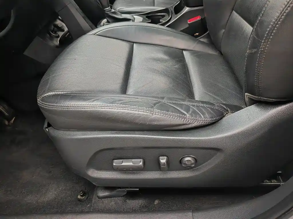 Hyundai Santa Fe 2015 2.0T Automatic 2WD Smart 5-Seater фото 20