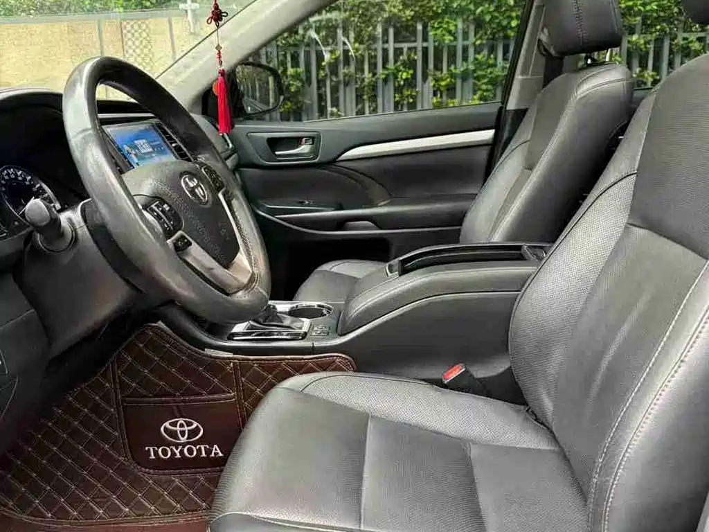Toyota Highlander 2018 2.0T 4WD Luxury 7-seater (China V) фото 8
