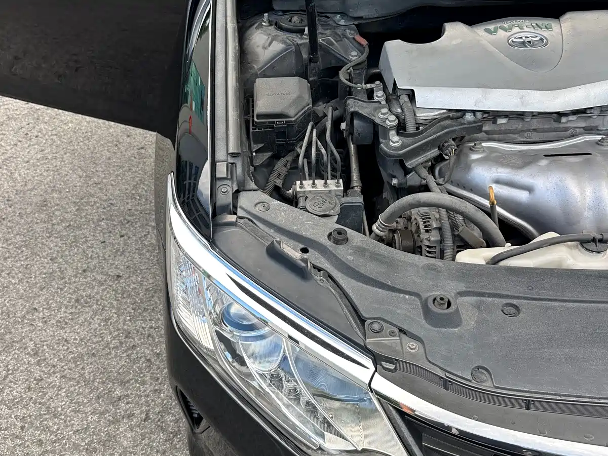 Фото 20 - Toyota Camry