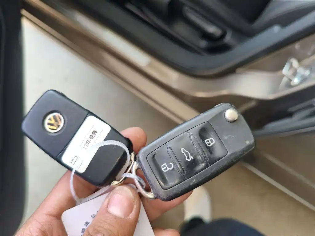 Volkswagen Sagitar 2017 230TSI Automatic Comfort фото 9