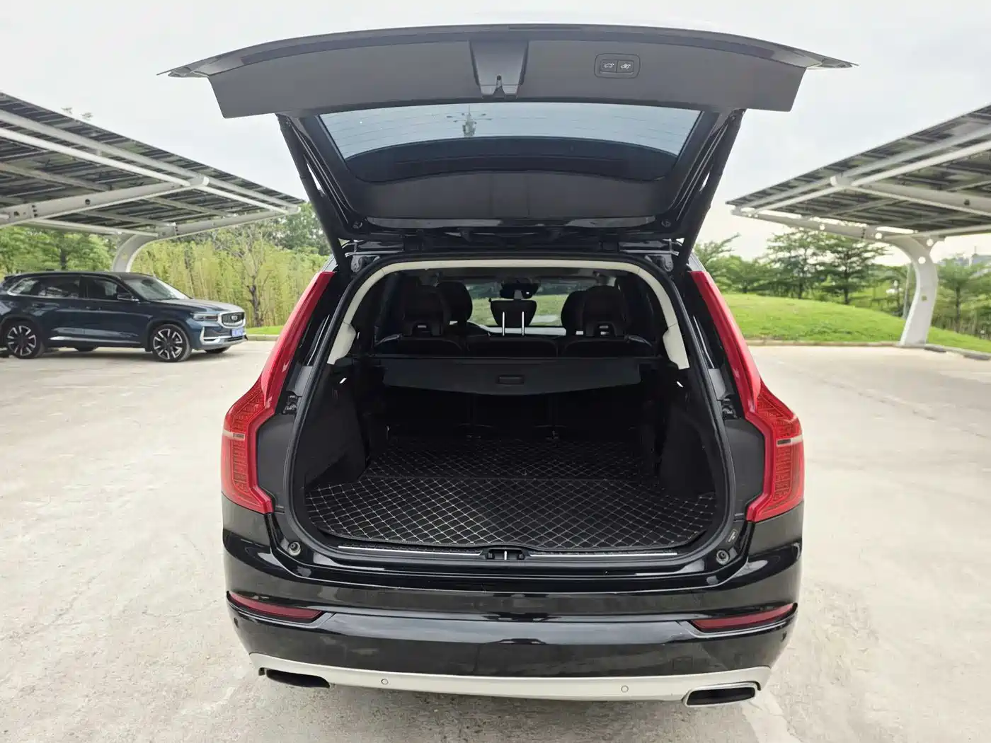 Volvo XC90 2018 T6 Momentum 7-Seater фото 13