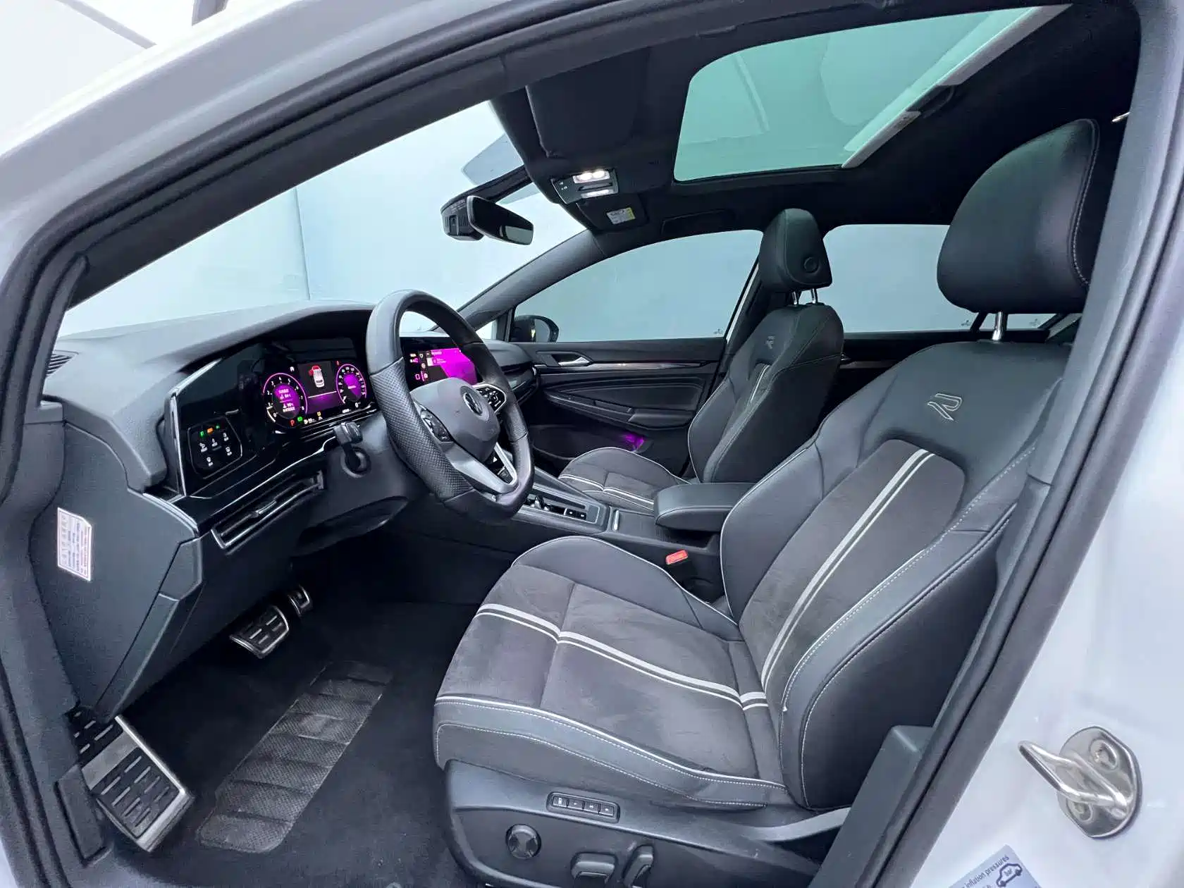 Фото 8 - Volkswagen Golf