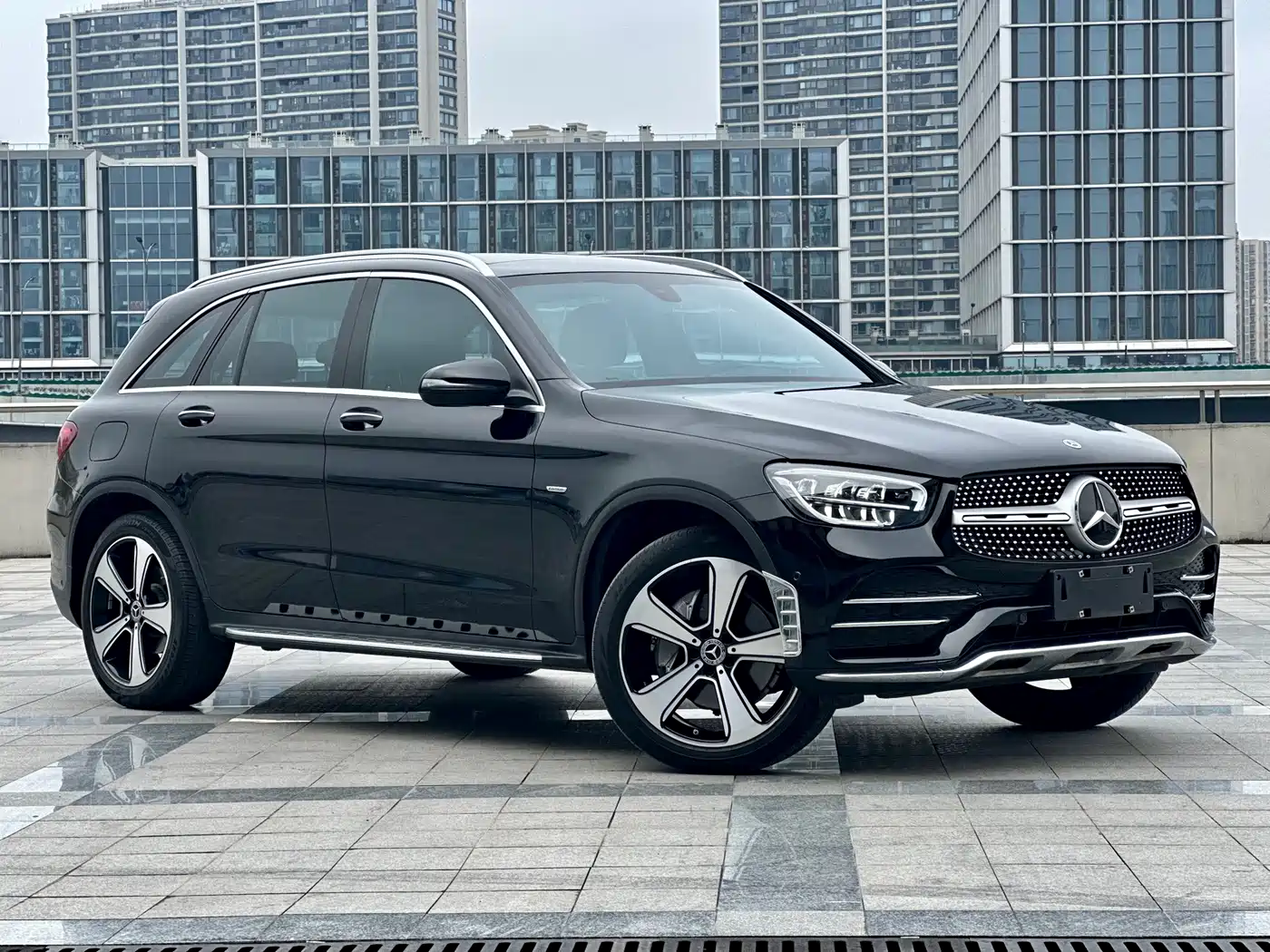 Mercedes-Benz GLC 2022 Facelift GLC 300 L 4MATIC Dynamic Collector's Edition