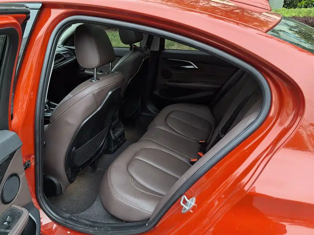 BMW 1 Series 2020 Model 120i M Sport Package фото 12