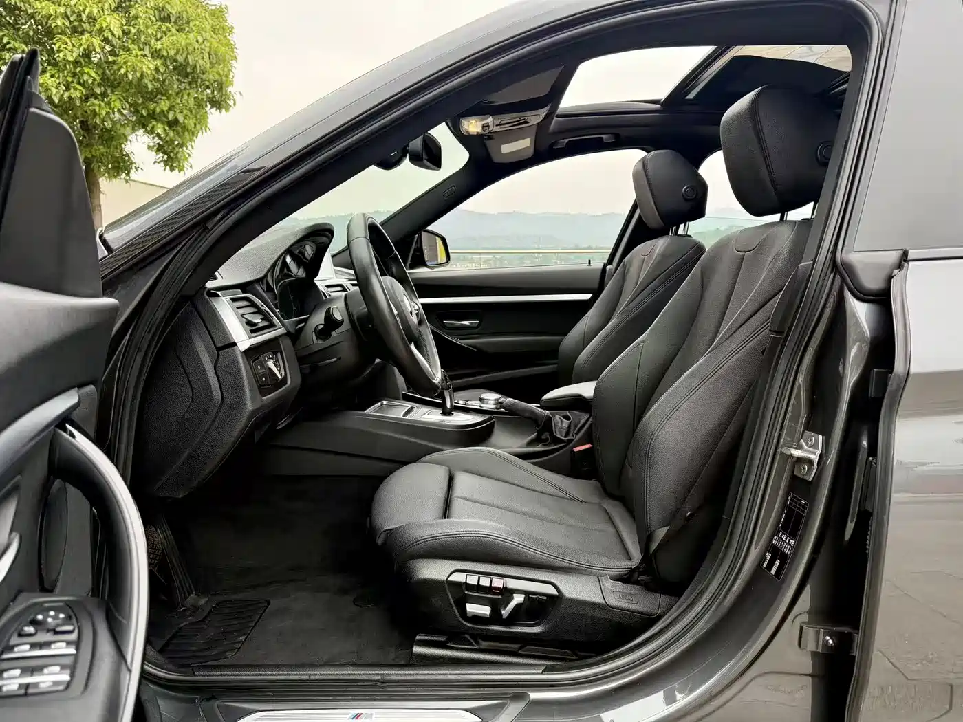 BMW 3 Series GT 2019 320i M Sport Model фото 5