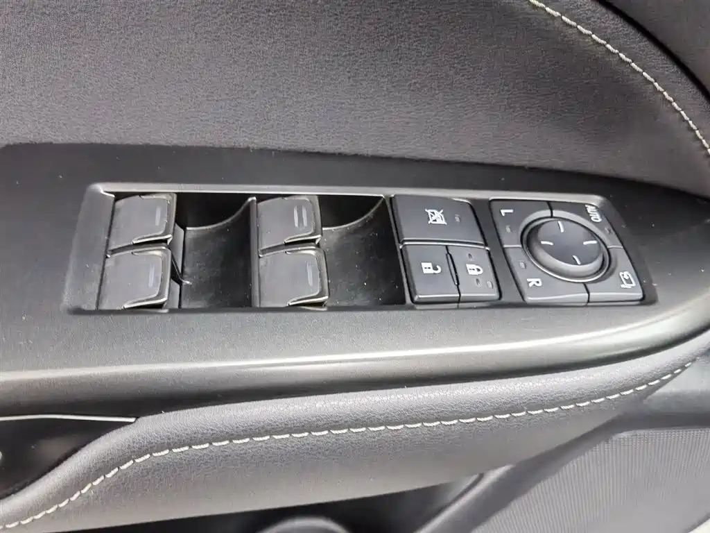 Lexus NX 2022 260 FWD Innovation Edition фото 9