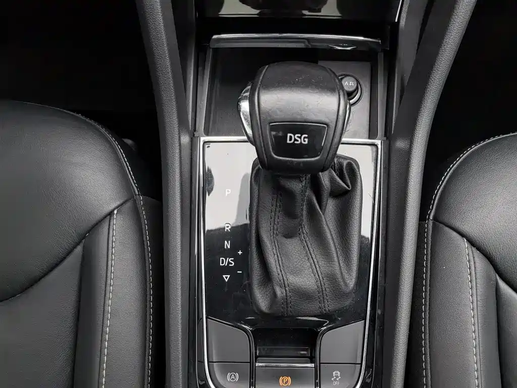 Škoda Kodiaq 2017 TSI330 5-seater 2WD Luxury Edition фото 13