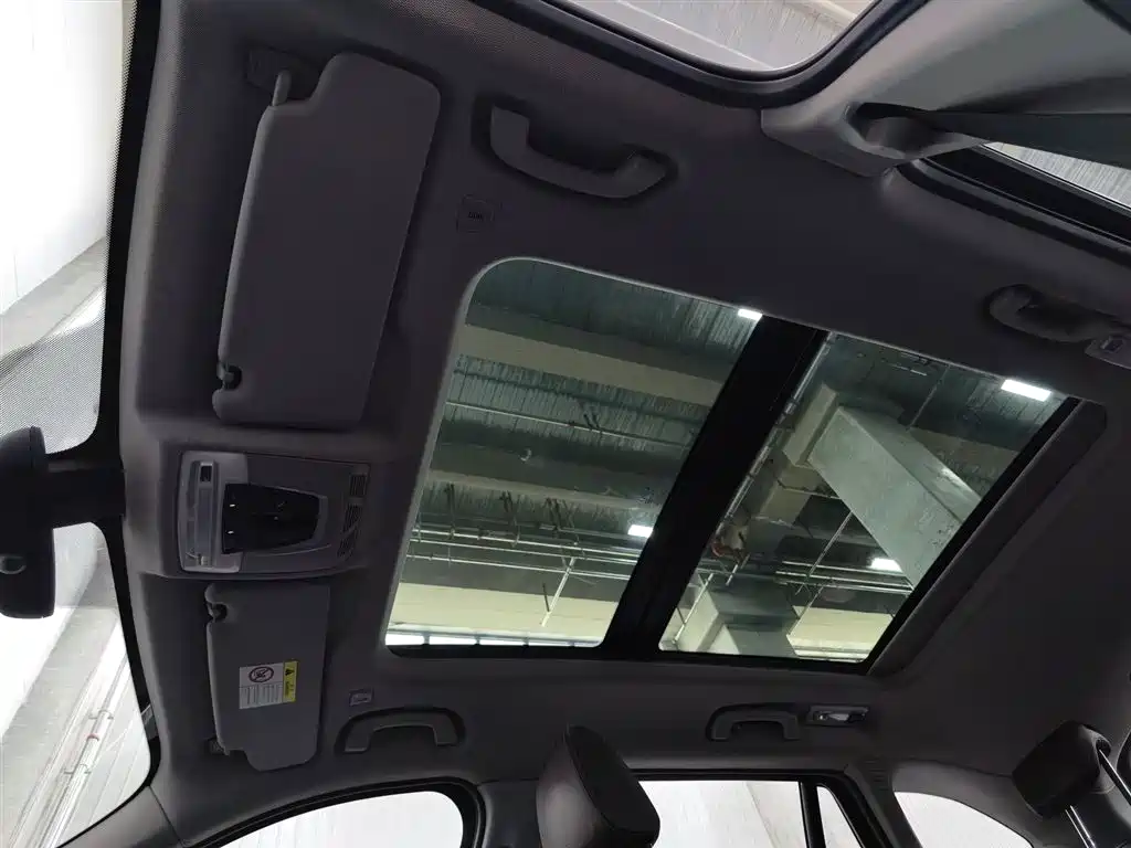BMW X1 2019 sDrive18Li Premium Model фото 14