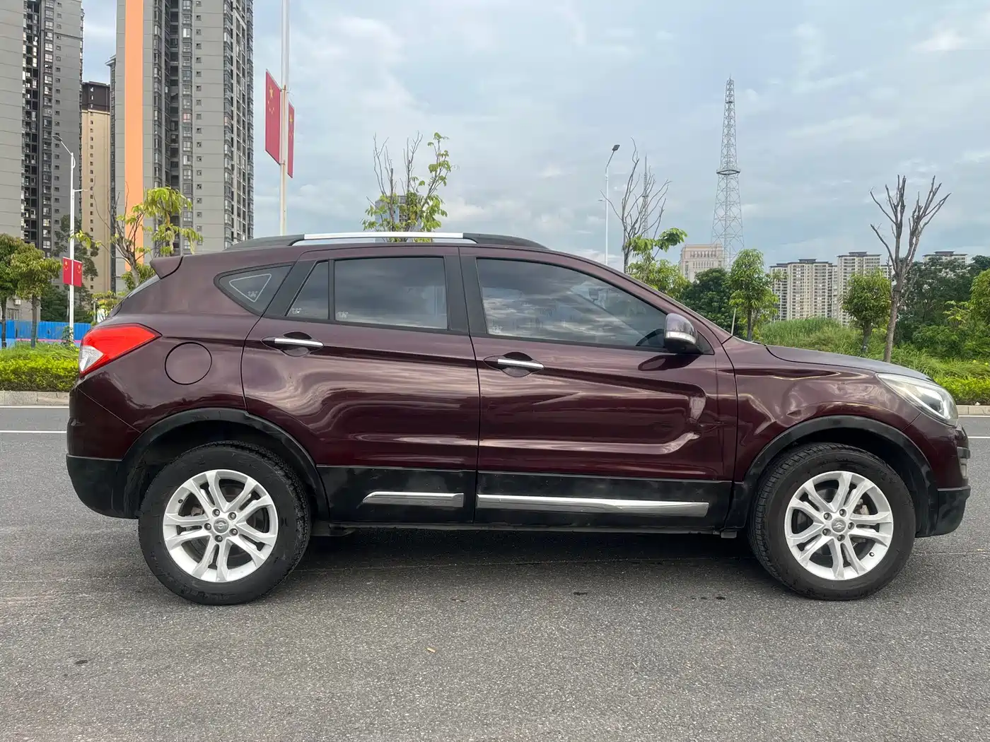 Haima S5 2015 2015 1.5T CVT Flagship Edition