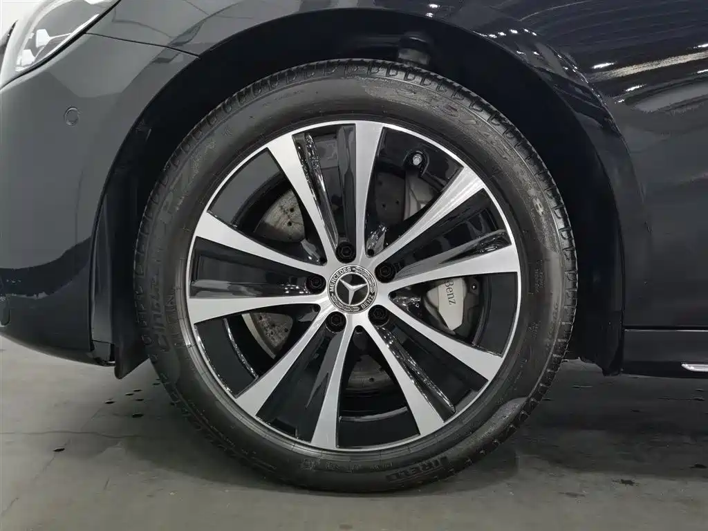 Mercedes-Benz E-Class New Energy 2022 Facelift E 350 e L Plug-in Hybrid Sport Sedan фото 17