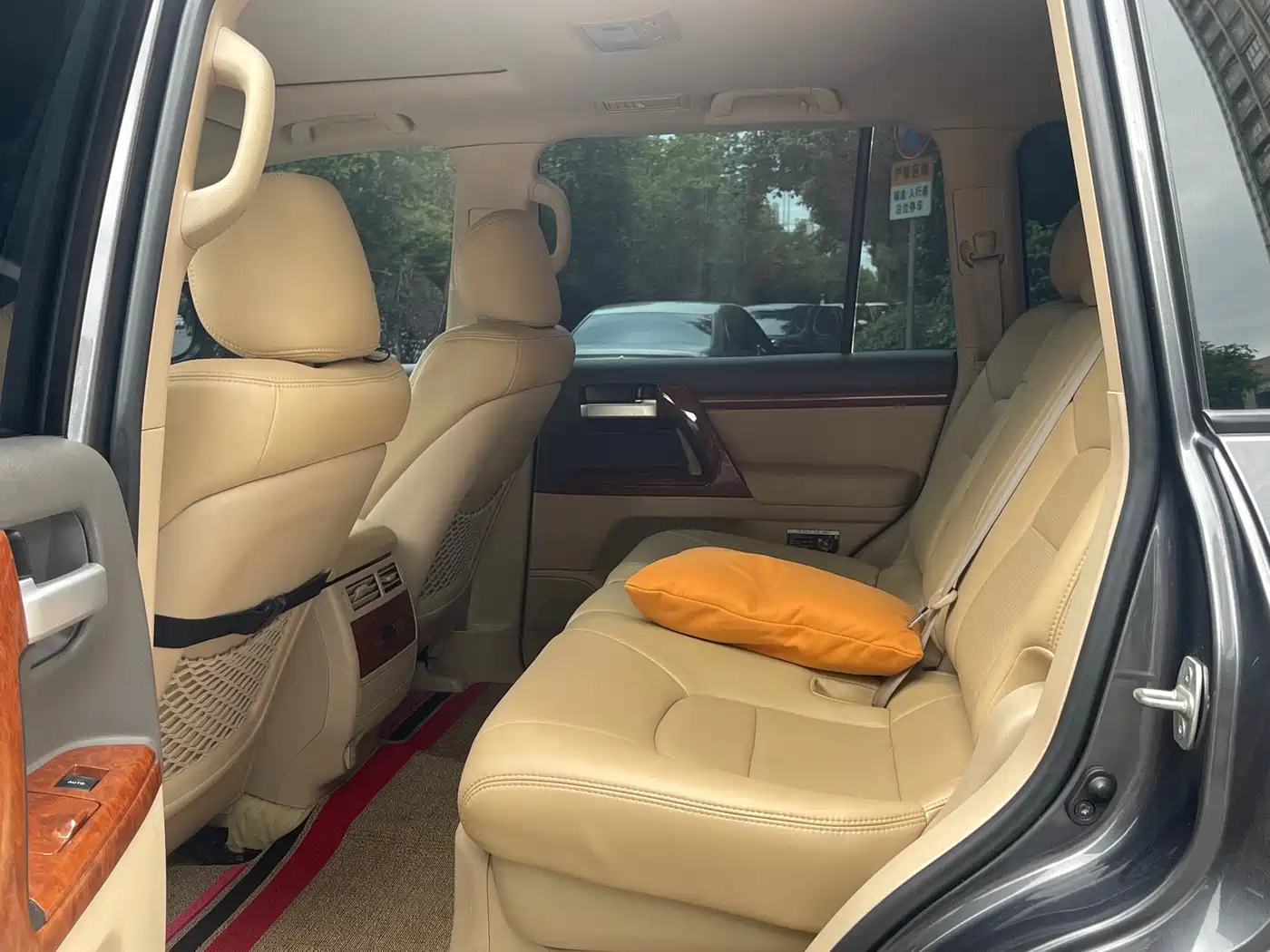 صورة 5 - Toyota Land Cruiser (Import)