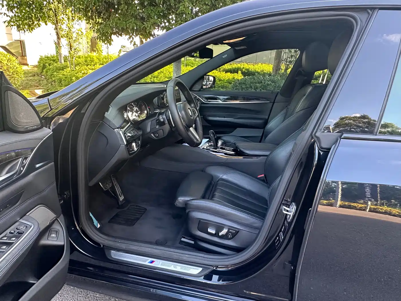 BMW 6 Series GT 2018 630i M Sport Package фото 7