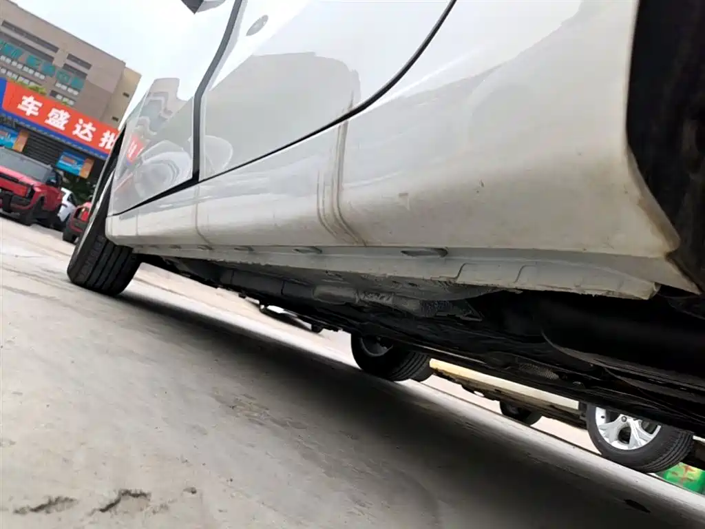 Roewe i5 2026 2026 1.5L CVT Luxury