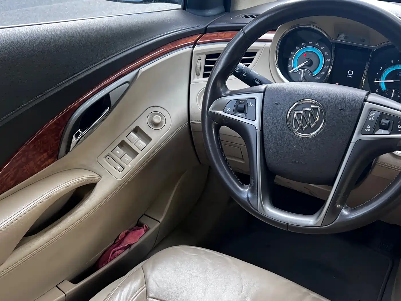 Buick LaCrosse 2011 2.4L SIDI Premium Edition фото 11