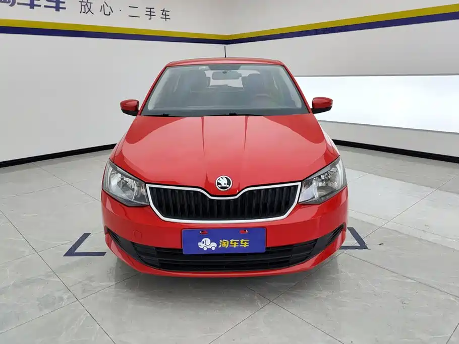 صورة 2 - Škoda Fabia