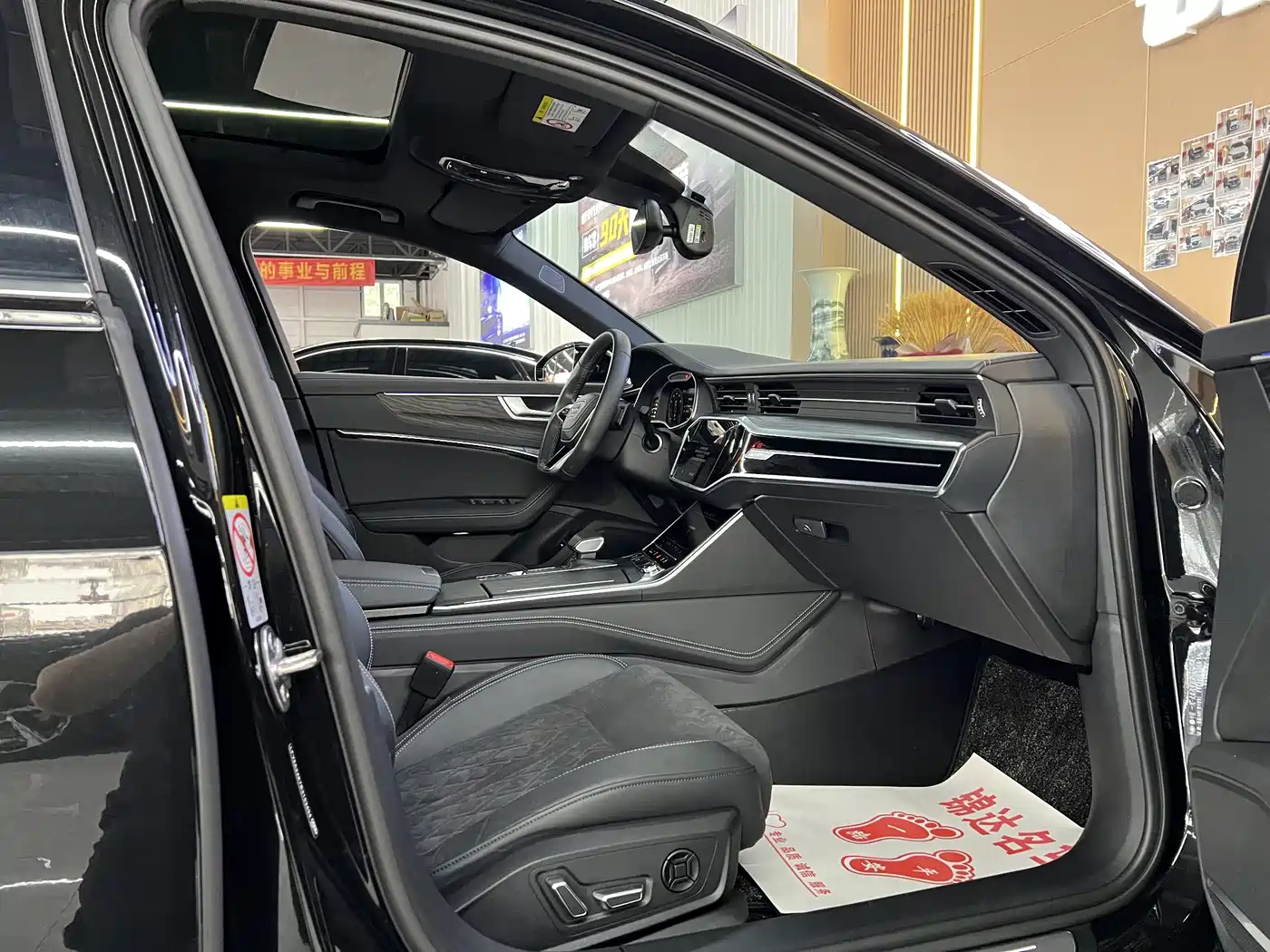 Audi A6L 2024 55 TFSI quattro Exclusive Dynamic фото 9