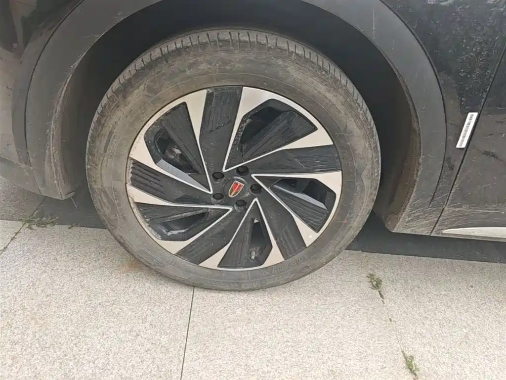 Hongqi HS7 PHEV 2024 2.0T PHEV AWD Qichang Edition 7-seater фото 23