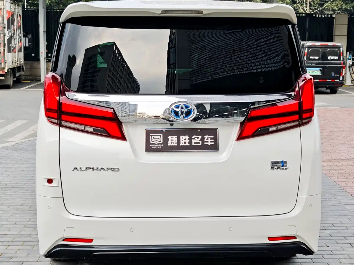 Toyota Alphard 2019 Hybrid 2.5L Premium Edition фото 4