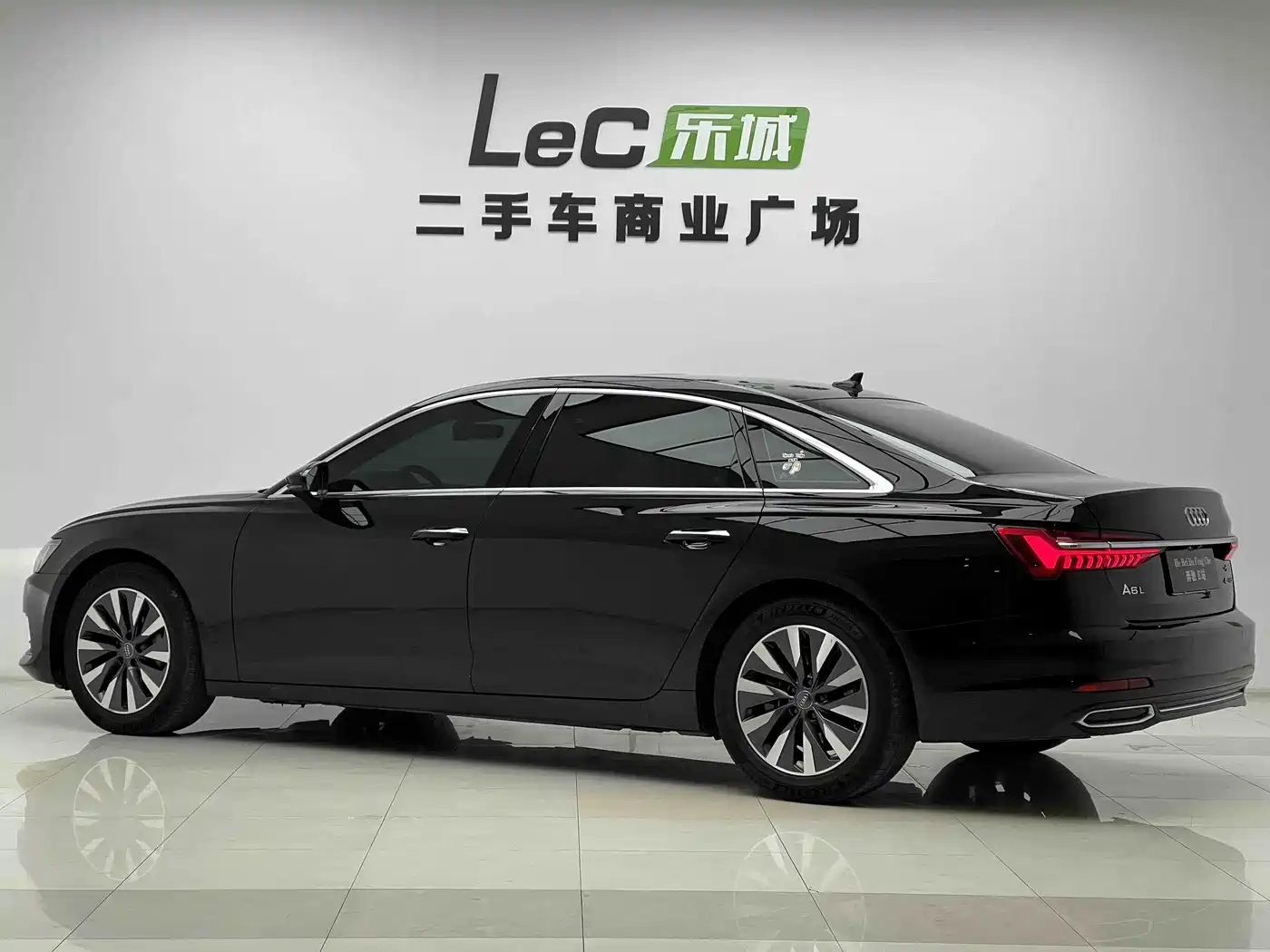 Audi A6L 2019 45 TFSI Premium Elegance фото 15