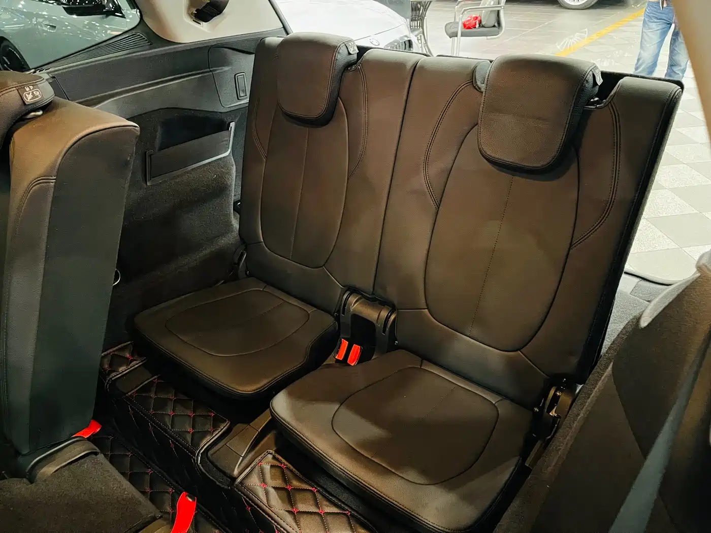 BMW 2 Series Gran Tourer 2019 220i Leading фото 11