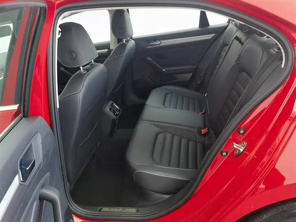 Volkswagen Lamando 2021 Facelift 280TSI DSG Comfort Edition фото 15