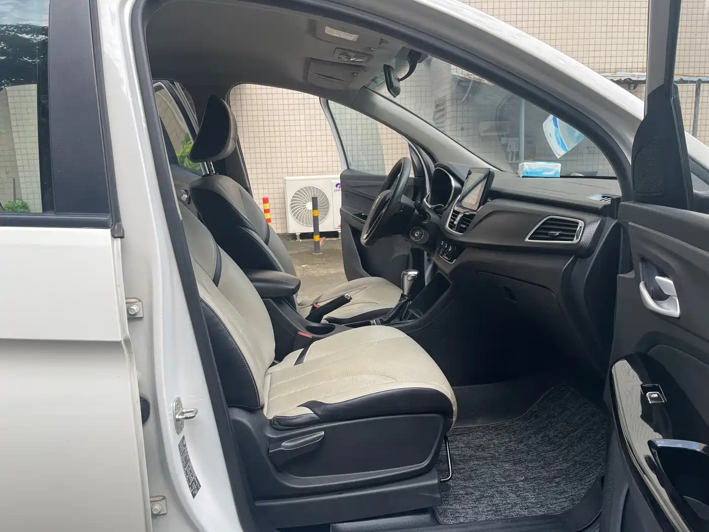 Baojun 730 2021 2021 1.5T CVT Fashion 7-Seater