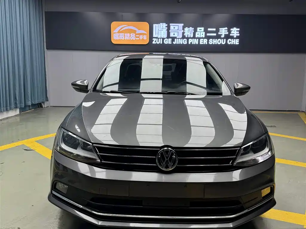 Volkswagen Sagitar 2017 230TSI Automatic Comfort фото 2
