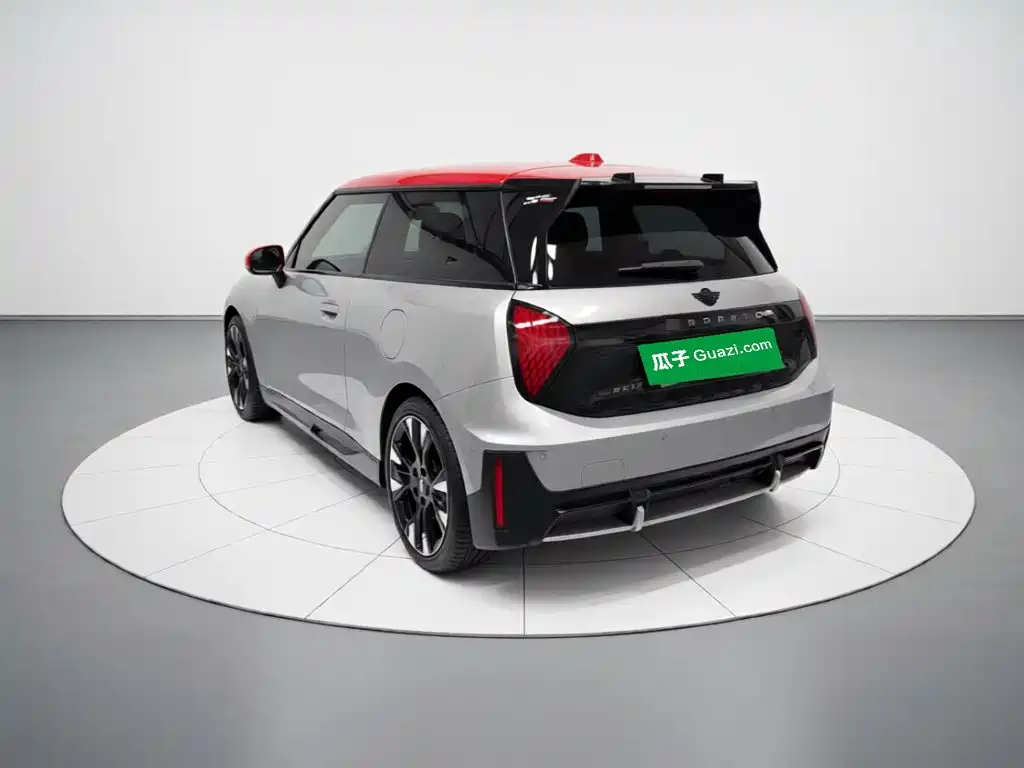 2026 MINI Electric MINI JCW