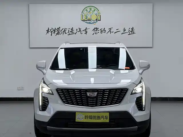 Cadillac XT4 2022 28T FWD Premium — фото 3
