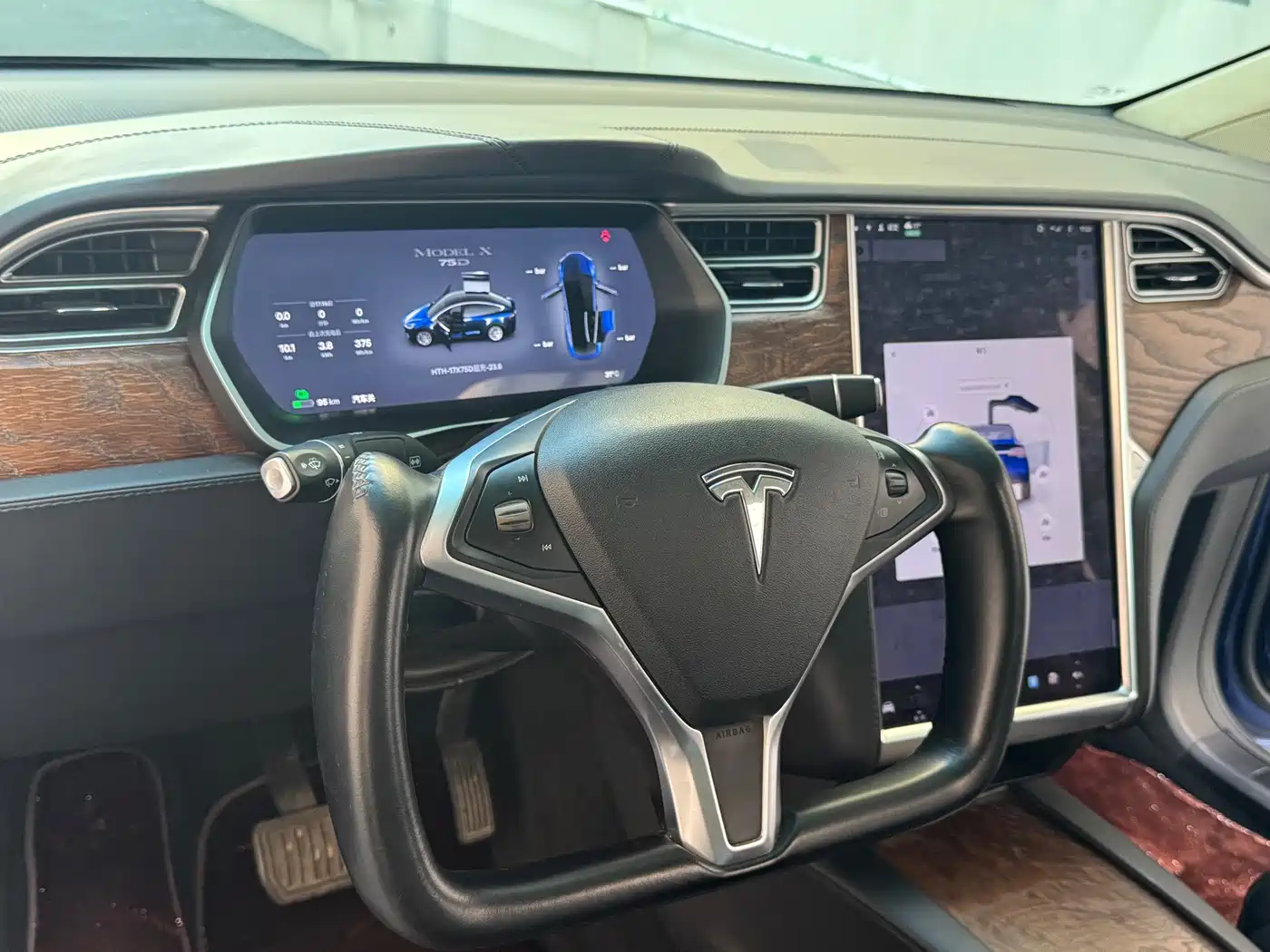 Фото 13 - Tesla Model X
