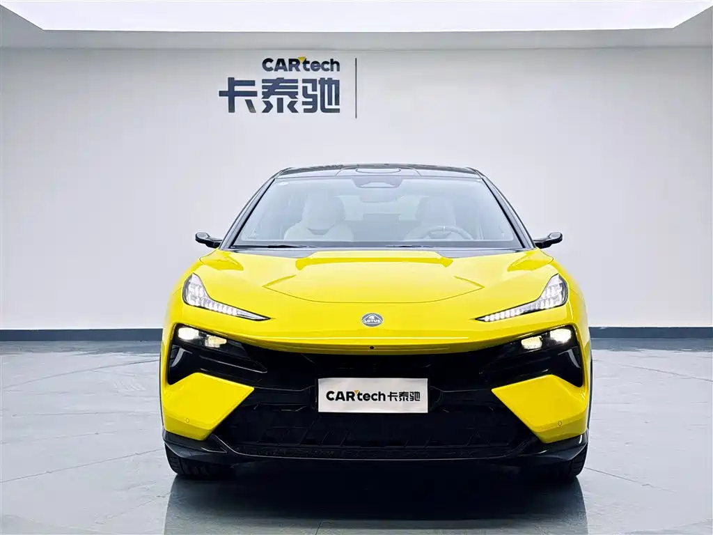 LOTUS SPORTS CAR EMEYA FLOWERS