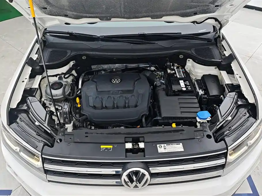 Volkswagen Tharu 2020 Facelift 330TSI 4WD Flagship Edition China VI фото 10