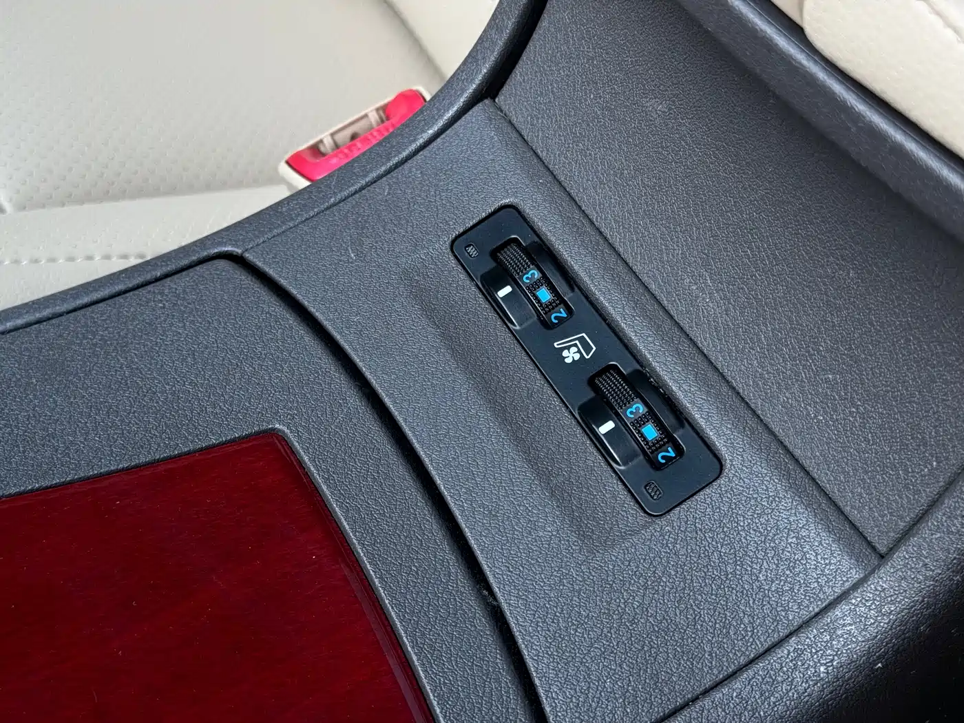 Lexus ES 2010 350 Luxury Edition фото 19