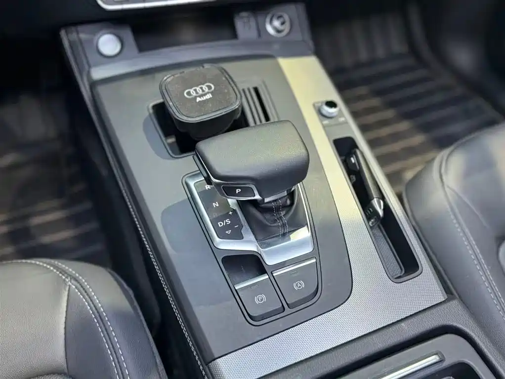 Audi Q5L 2023 40T Fashion Elegance фото 14