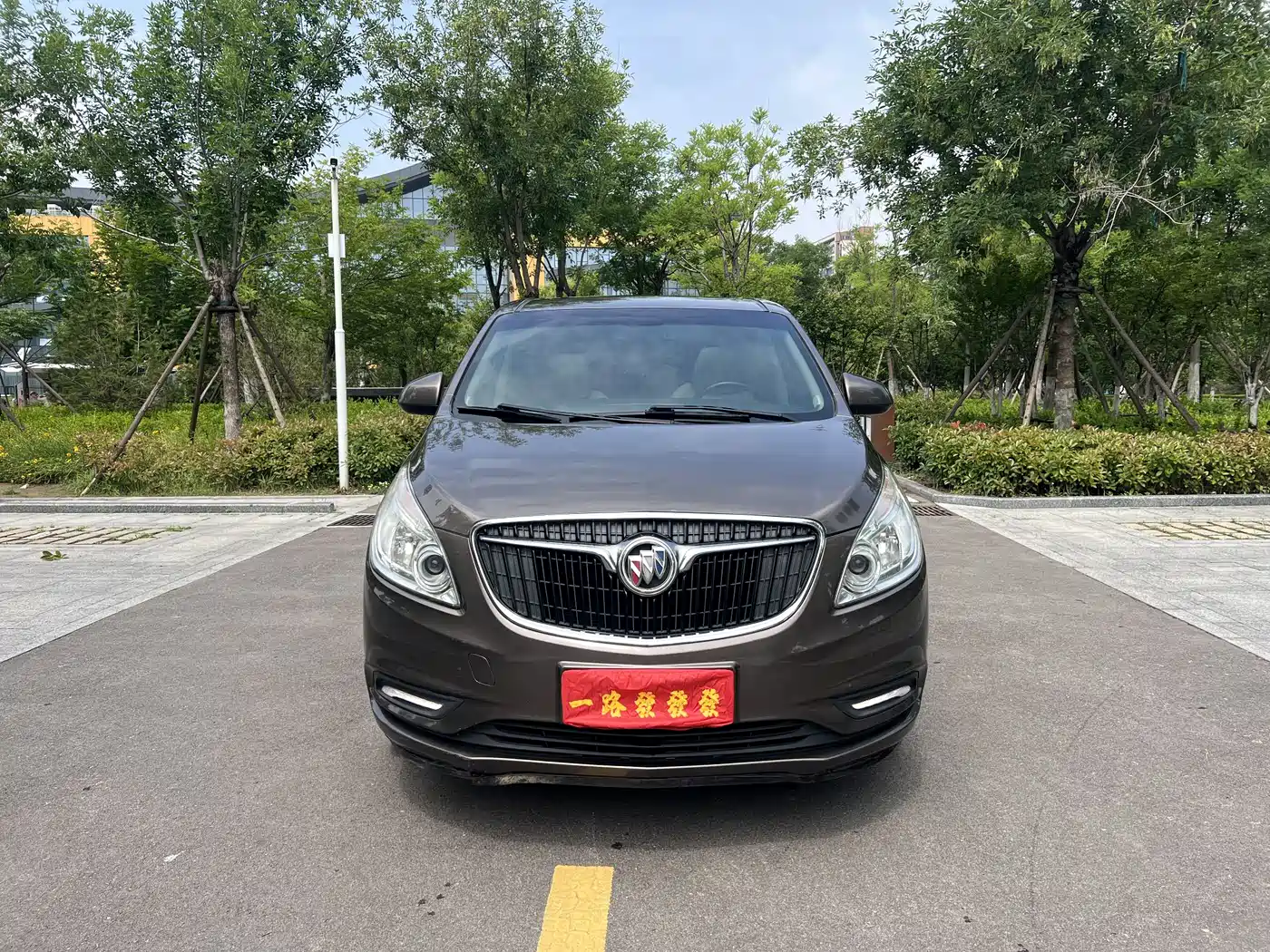 Buick GL8 2017 25S Luxury China V фото 2