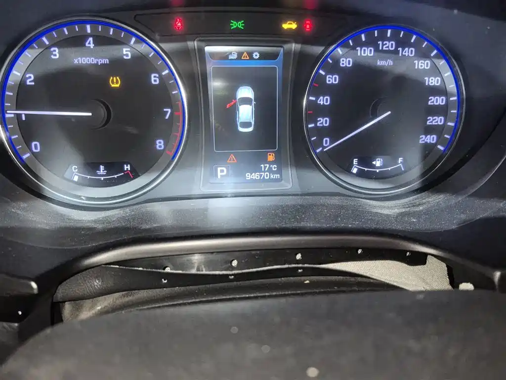 Hyundai Mistra 2014 1.8L Auto Premium DLX фото 5