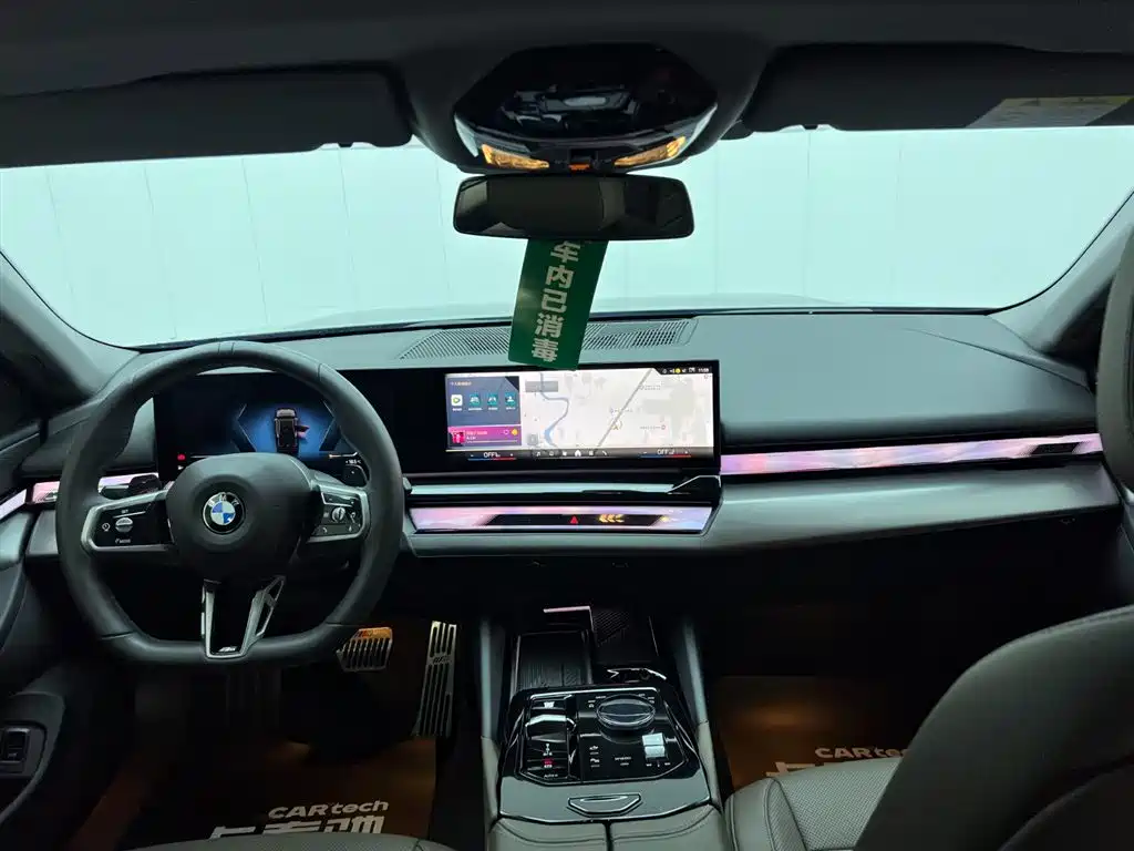 BMW 5 Series 2025 525Li M Sport Package фото 22