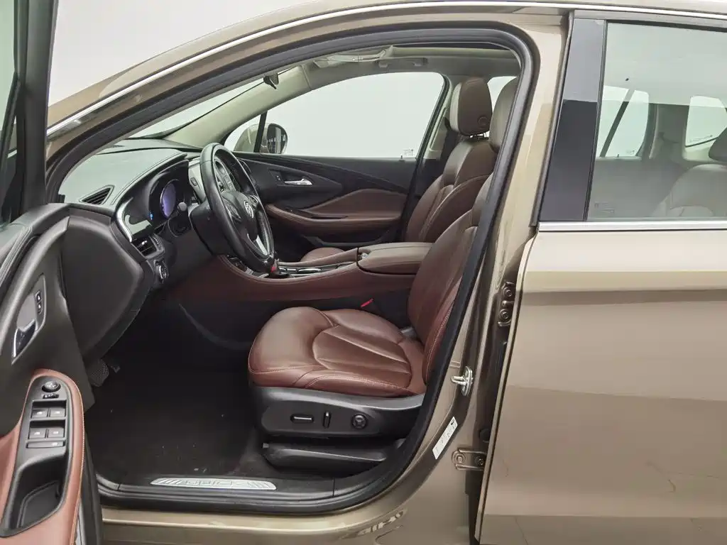 Photo 10 - Buick Envision Plus
