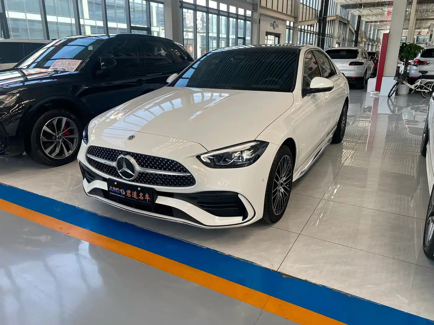 MERCEDES-BENZ CLASS C