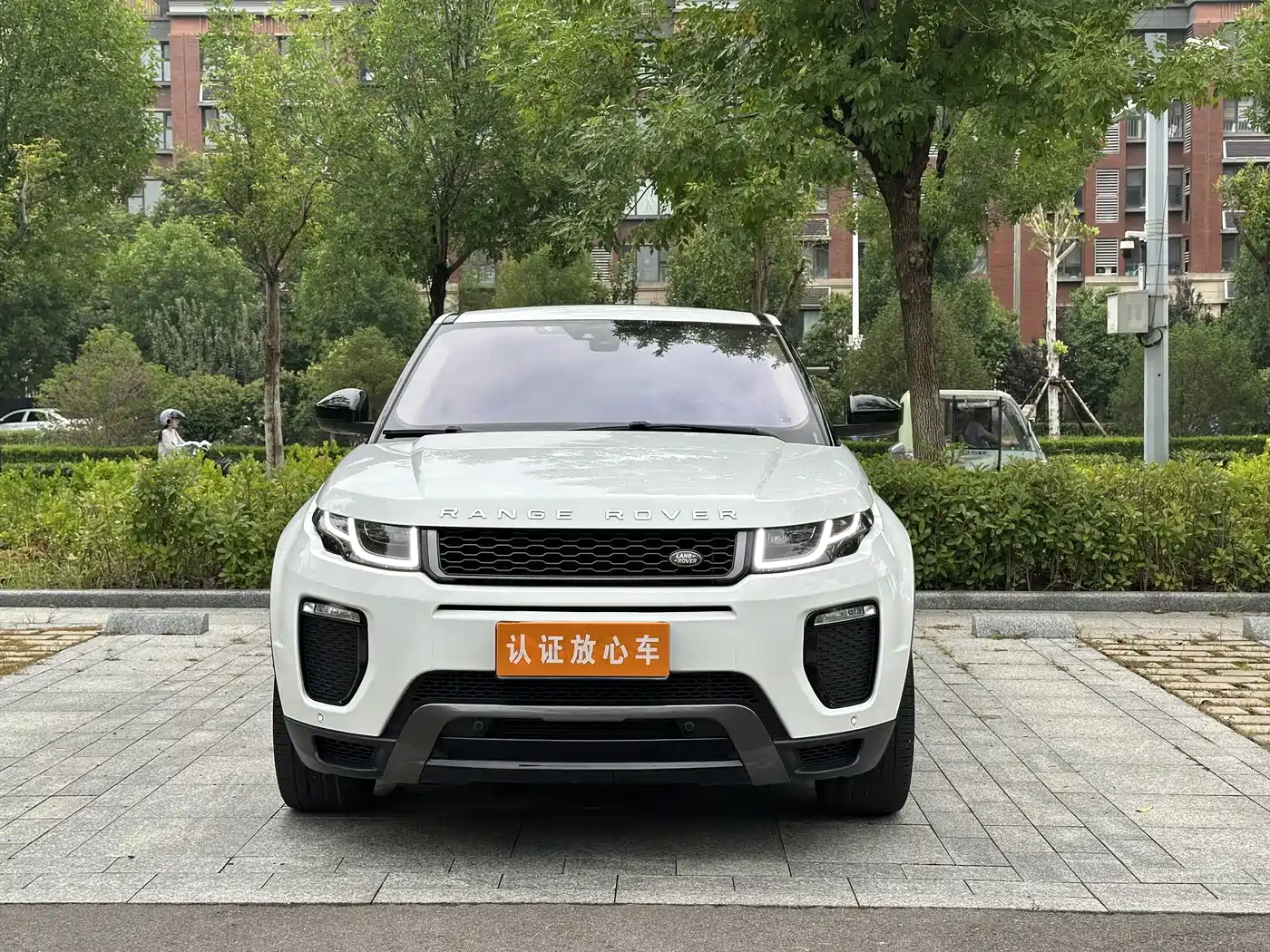 Фото 2 - Land Rover Range Rover Evoque