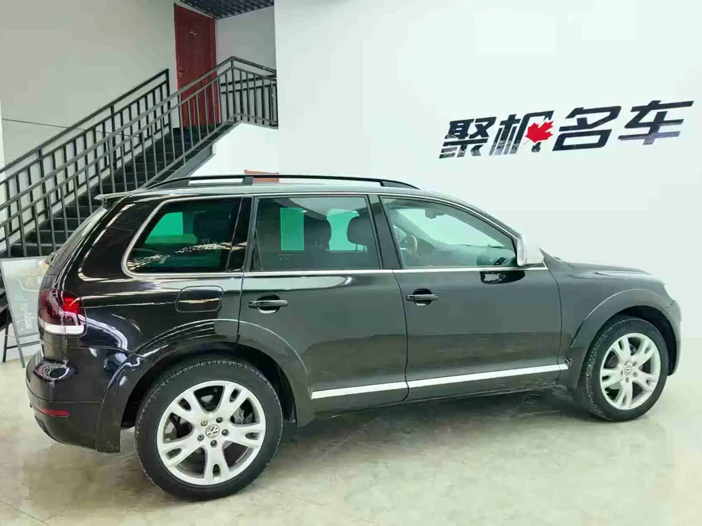 Volkswagen Touareg 2010 3.6 Limited Comfort Edition фото 3