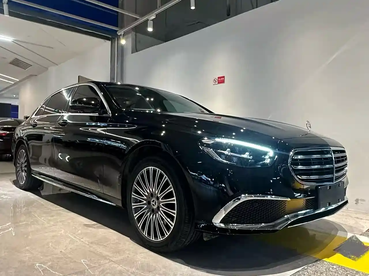  E CLASS