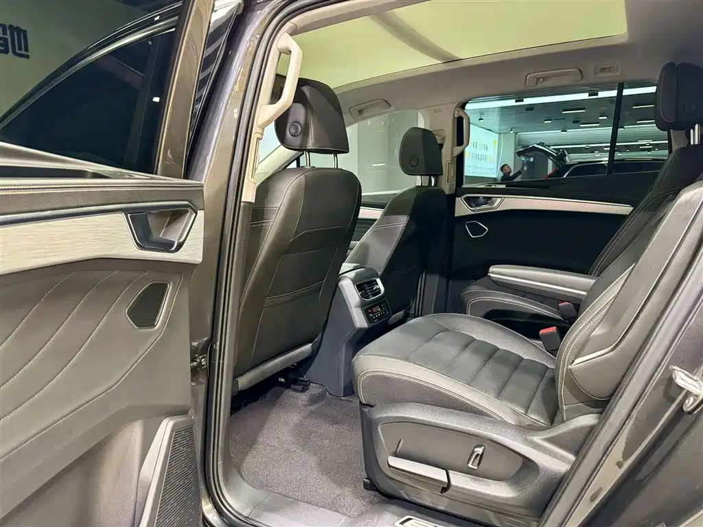 VOLKSWAGEN LANJING