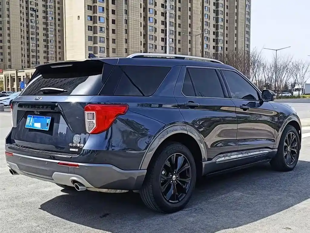 FORD EXPLORER