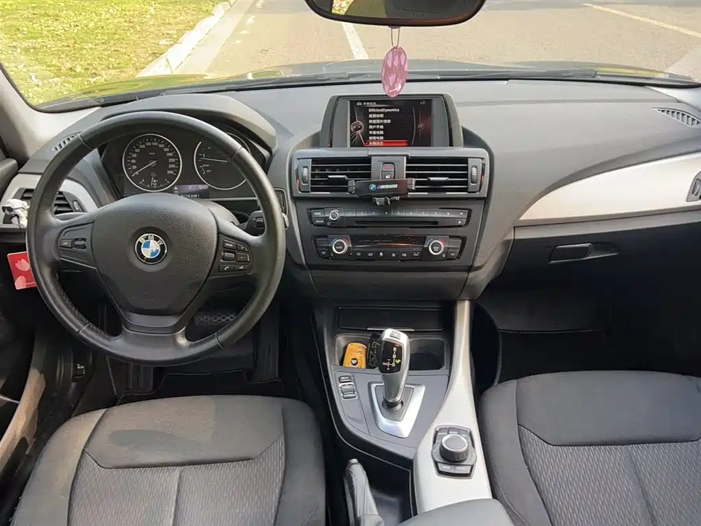 BMW 1 Series (Import) 2013 Facelift 118i Leading Model фото 6