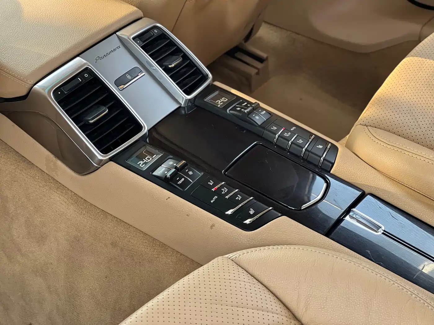 Porsche Panamera 2014 Panamera 3.0T фото 15